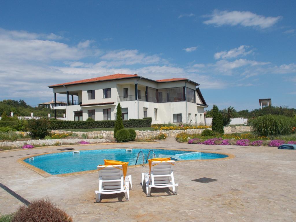 Villa Ketli Apartment Bliznatsi Esterno foto